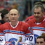 Шойгу награжден путевкой  в Крым за игру в Ночной хоккейной лиге
