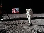 Космонавт Леонов подтвердил, что высадка американцев на Луну была доснята в студии - Телеканал «Звезда»