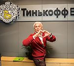 Oleg Tinkov on Instagram: “Начался розыгрыш RollsRoyce от #тинькоффбанк по тегу #ilovetinkoff .
Мне повезёт! 🙏”