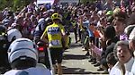 12e étape : la moto qui précédait Froome a été stoppée par les spectateurs