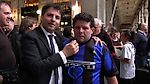 Sorpreso juventino con la maglia dell'Inter. di Giuseppe Bennica
