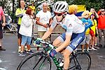Adam Yates given 10-second penalty at Tour de France for taking hand-sling - Cycling Weekly