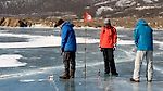 Гольф на льду, или Как спортсмены играли на замерзшем заливе озера Байкал