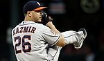 Dodgers sign Scott Kazmir for three years, $48 million