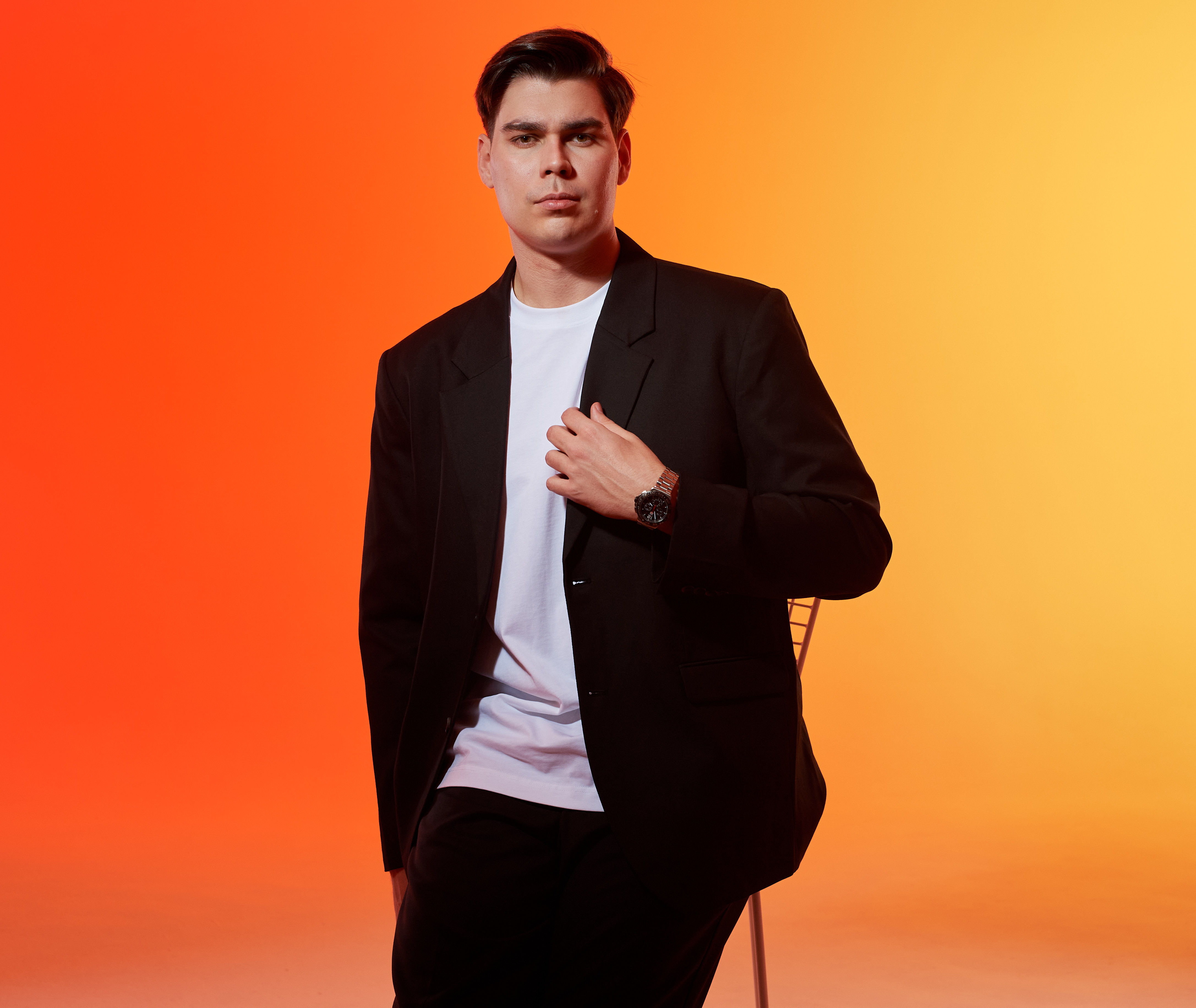 Александр Северинов