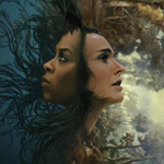 Женщина в озере