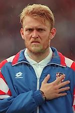 Robert Prosineki, Robert Prosineki