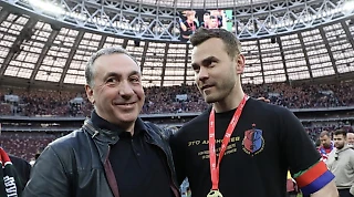 Игорь Акинфеев выразил благодарность Евгению Гинеру после победы в Суперкубке России