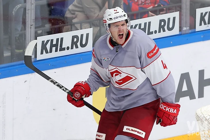 Джоуи Кин. ХК Спартак