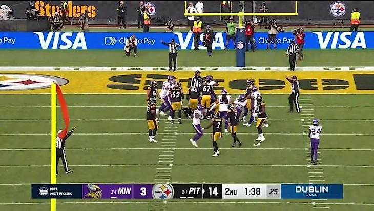 Can't-Miss Play: Isaiah Rodgers blocks Boswell's field goal to keep the score at 14-3