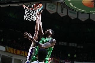 УНИКС семь месяцев шел к победе над ЦСКА, но чуть не отдал ее сам на последней секунде