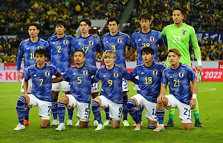 Мы не пересекались?.. 09/12/2025. Бавария - Спортинг. Япония, и тут Япония