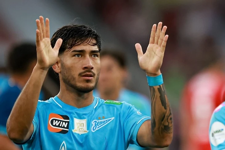 Роман Вега в "Зените"