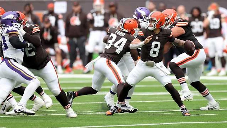 Browns lose in Dillon Gabriel's first NFL start