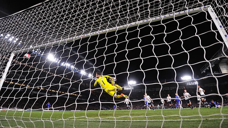 Eden Hazard worldie ends Tottenham's title hopes | Video | Official Site | Chelsea Football Club