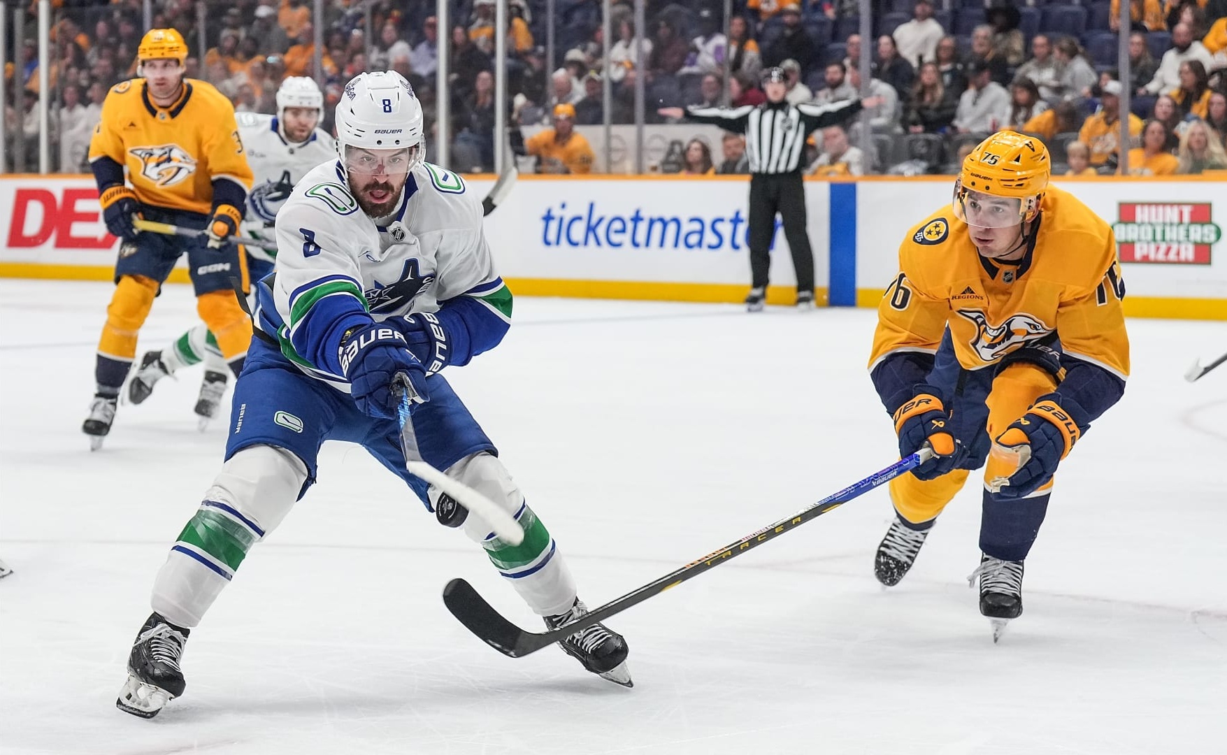 Серединка на половинку. Как «Ванкувер» начал сезон, и что будет дальше