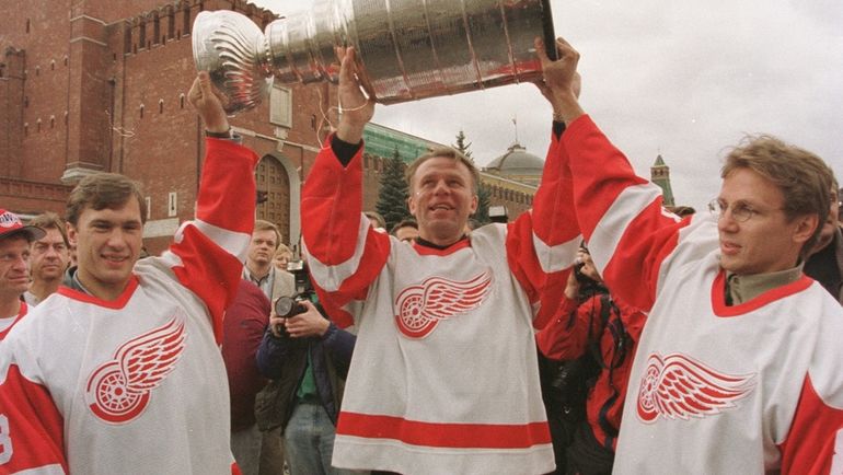 Фотография поста в ленте Играли в НХЛ, а сейчас тренируют в КХЛ. Российские тренеры текущего сезона КХЛ, которые играли за океаном