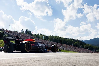 Когда цифры не врут: за что Red Bull Racing уволил Серхио Переса?