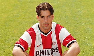 Назовете топ-15 продаж ПСВ? Тут две легенды «Ман Юнайтед»!