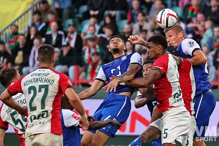 ФК Локомотив-ФК Балтика