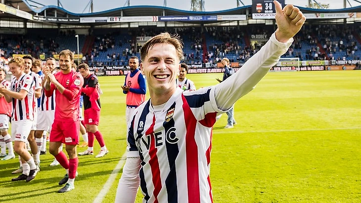 Meerveld wees geïnteresseerde clubs de deur: 'Pas dan wordt het interessant' – Voetbal International