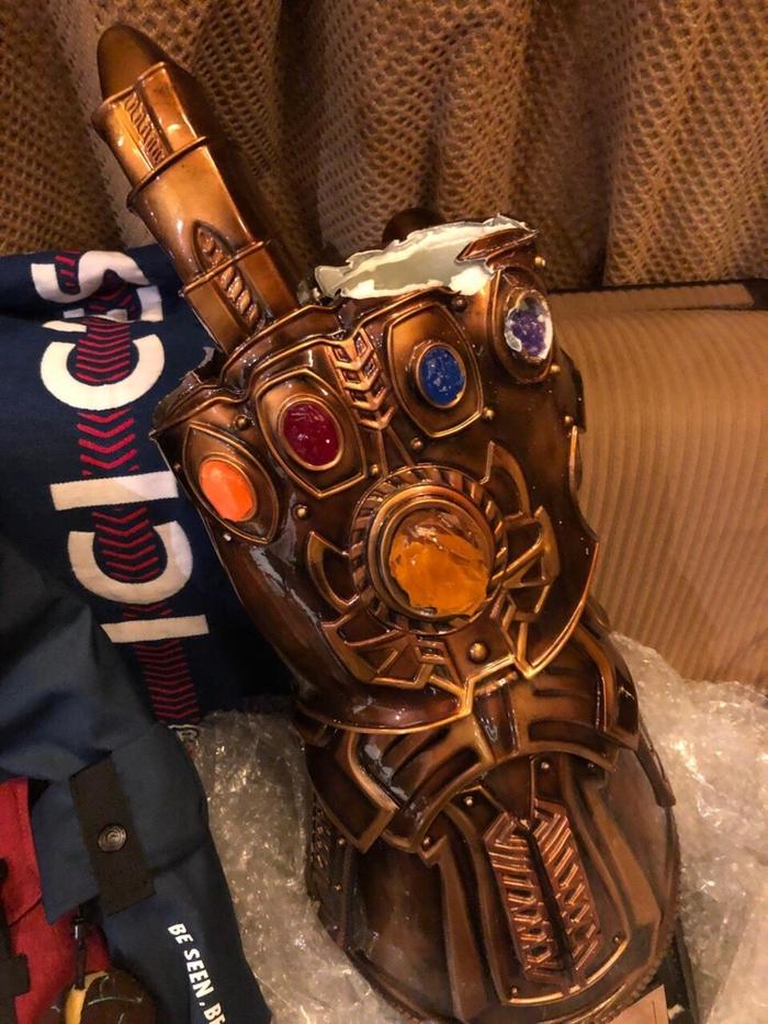 Перчатка Таноса vs Почта Перчатка бесконечности, Kanobu, Почта России