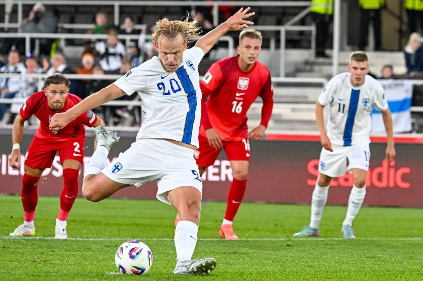 Polska przegrywa z Finlandią 1:2 - Sport - Radio Szczecin