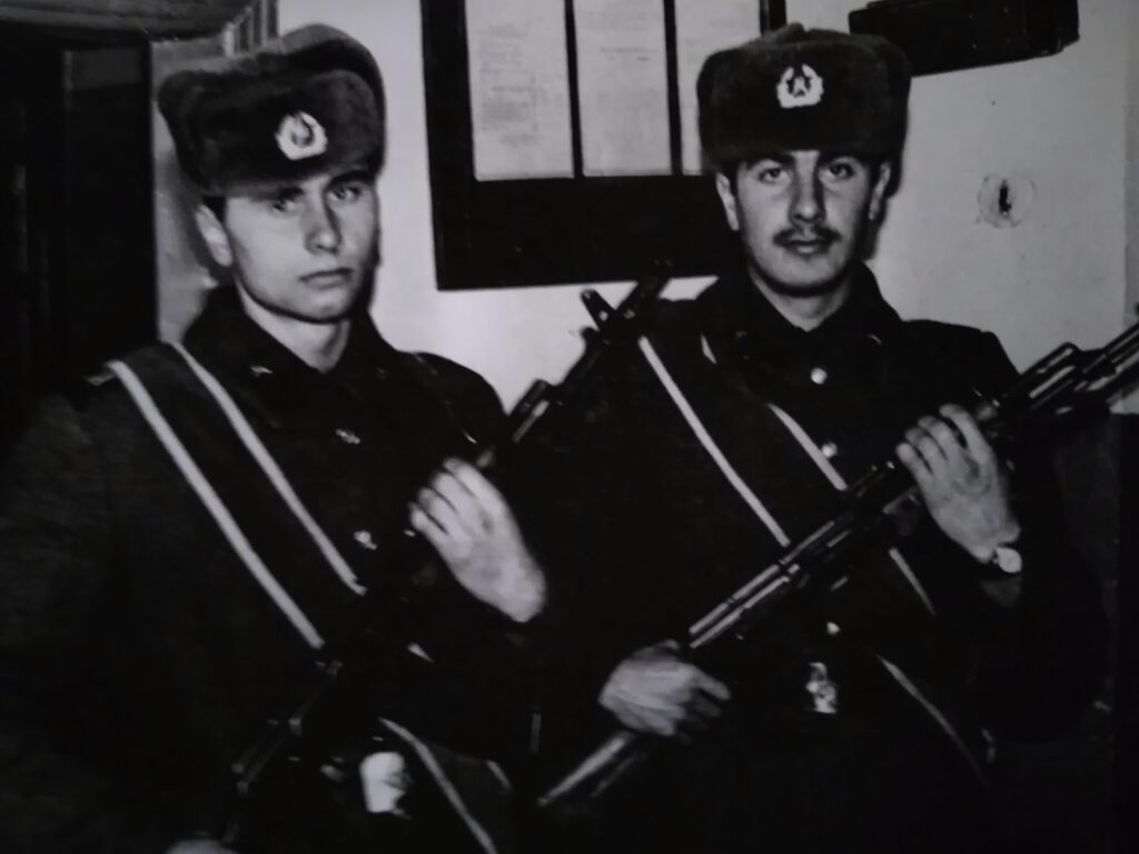 Олег Ширинбеков. Армейская служба
