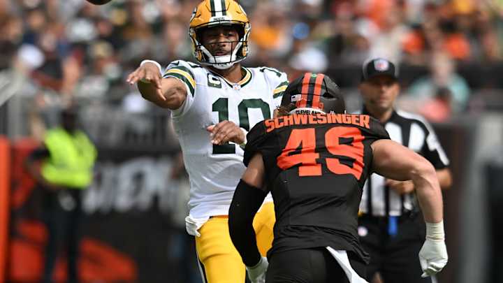 Carson Schwesinger already nominated for his first NFL award