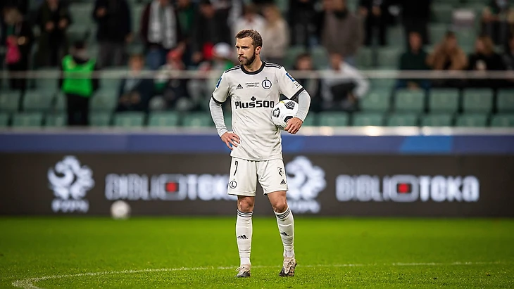 Transfery. Domagoj Antolić odchodzi z Legii Warszawa. Jest zbyt drogi | PKO Ekstraklasa – Przegląd Sportowy Onet