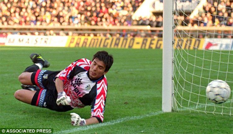 119 – Parma – Milan: l'esordio perfetto di Gianluigi Buffon