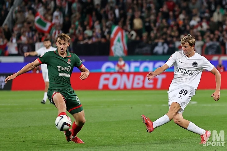 ФК Локомотив-ФК Акрон