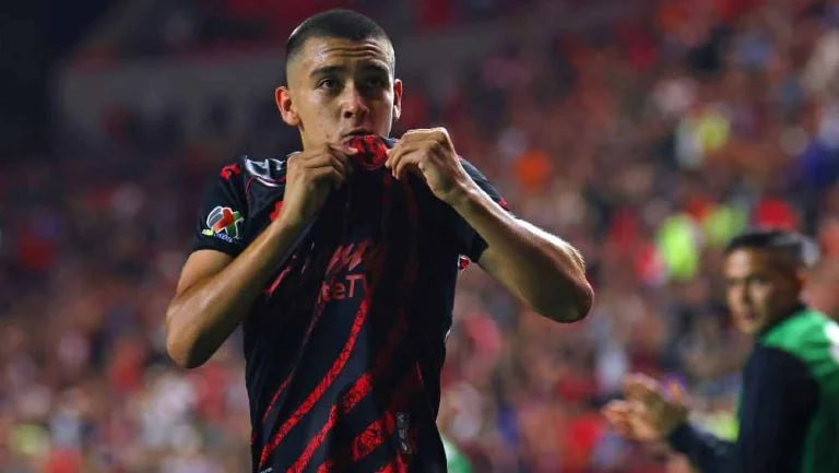 Хильберто Мора из мексиканской «Тихуаны» забил победный гол в матче Чемпионата - ему всего 15 лет!