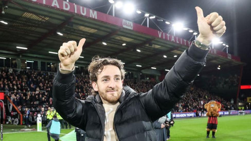 Красивая история от «Борнмута» – фанаты собрали денег на дорогу болельщикам соперника