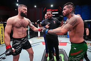 Эрнандес не заметил Долидзе. Доминирующее выступление американца на UFC on ESPN 72