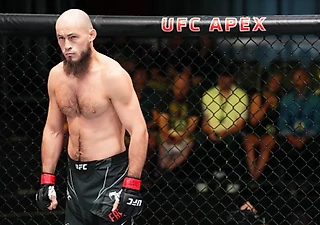 Непобежденного в UFC Рината Фахретдинова убрали из ростера. И это не ошибка