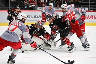 Мега-перфоманс в Омске: «Авангард» и «Спартак» на двоих забросили 12 шайб!