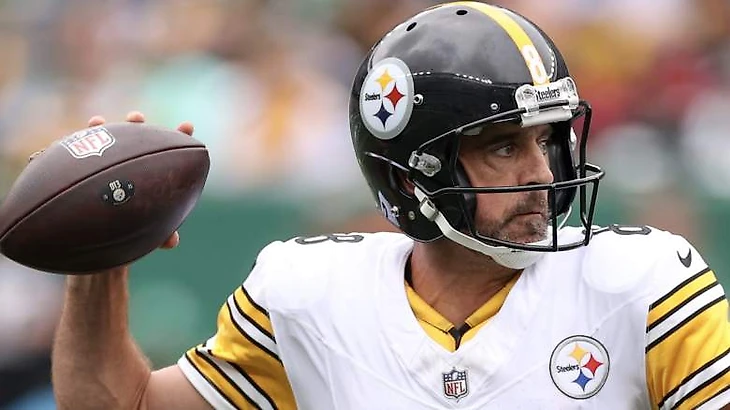 Aaron Rodgers on How Steelers Will Respond to 'Kick in the Chin'