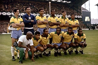 Как футбол появился в Бразилии?