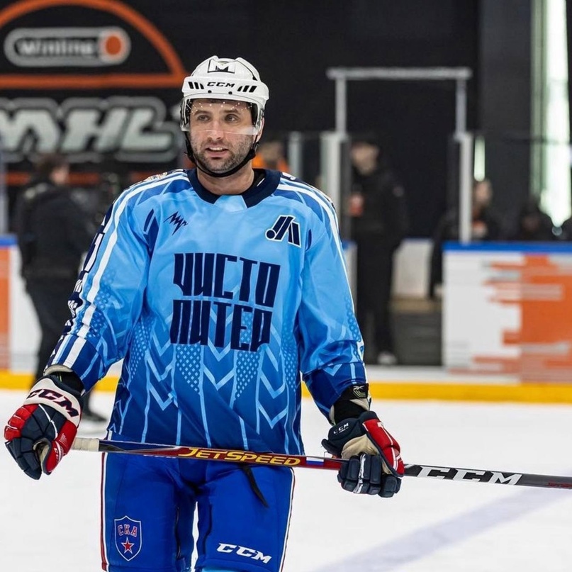 Ротенберг не прав, но его демарш можно понять. Что произошло на самом деле на матче хоккейной медиалиги