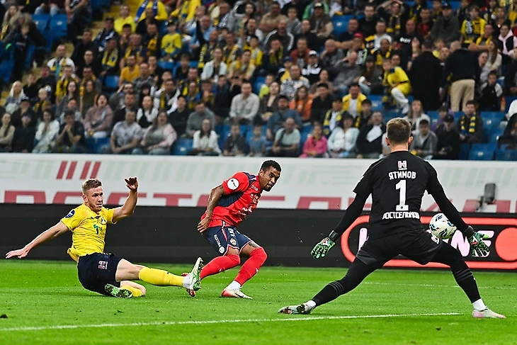 scale_1200 (1000×667)