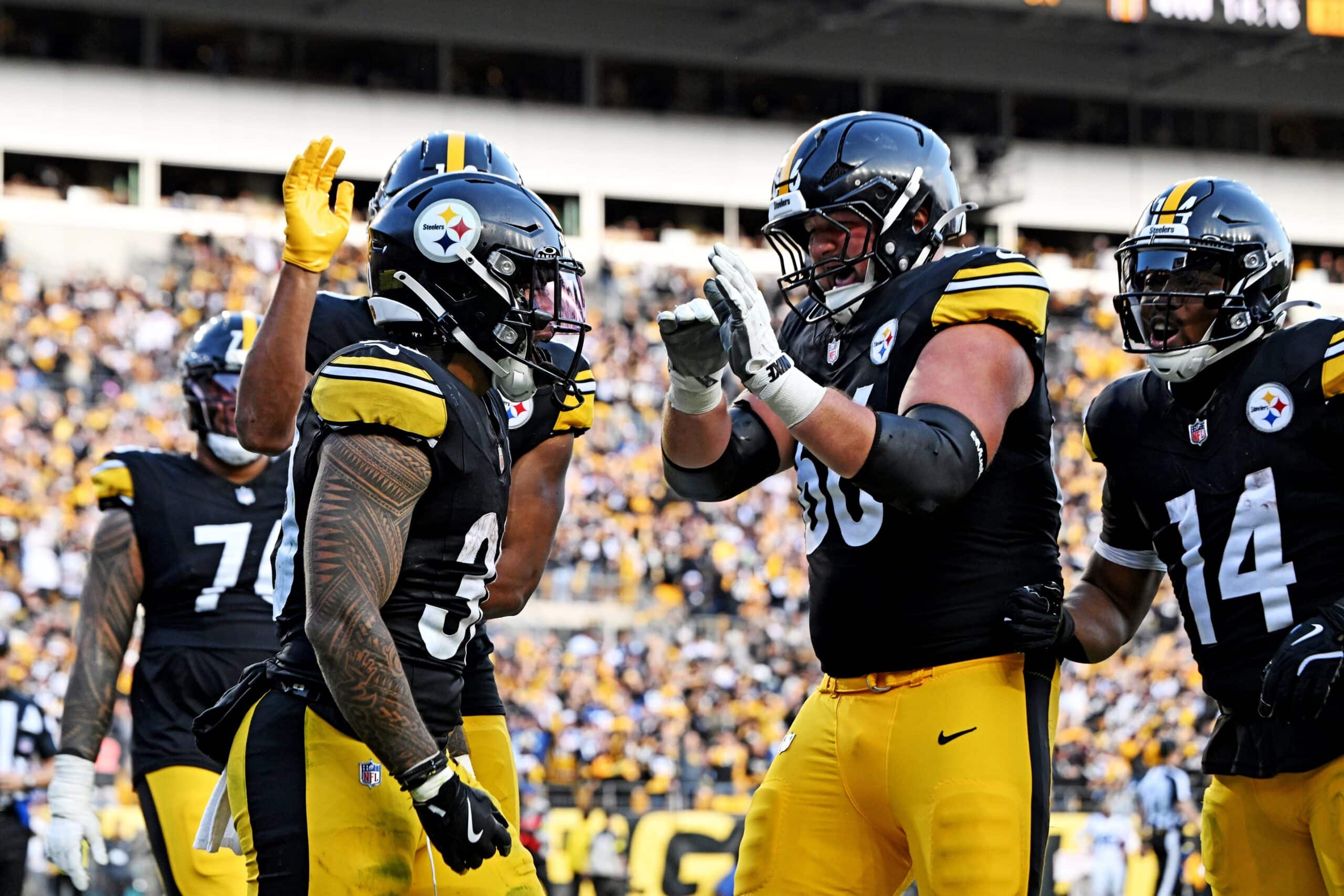 Pittsburgh Steelers Defense Shines As They Hand Indianapolis ...
