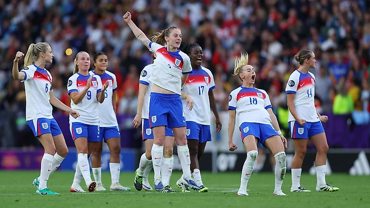 England beats Spain on penalties to defend title at Women's Euros | theScore.com