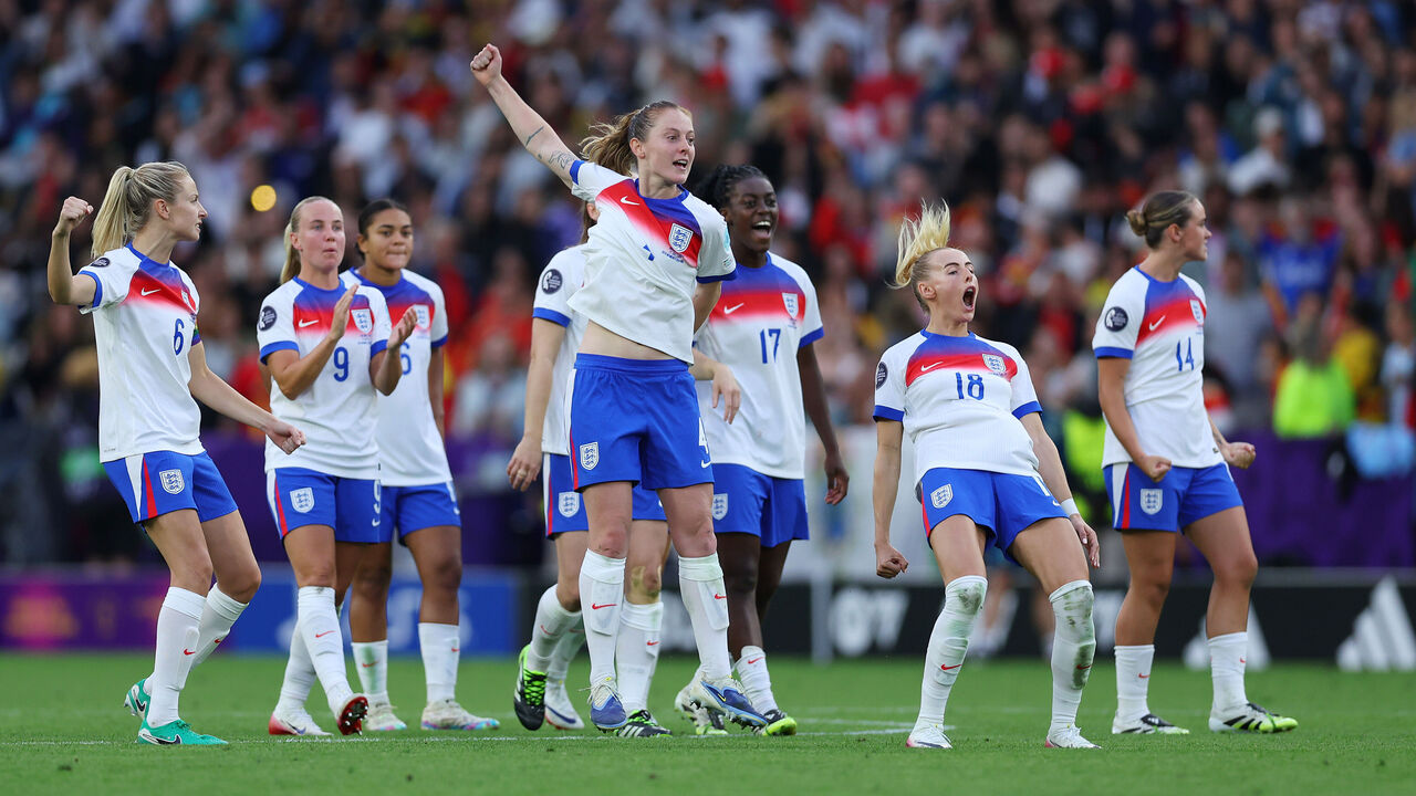 England beats Spain on penalties to defend title at Women's Euros | theScore.com