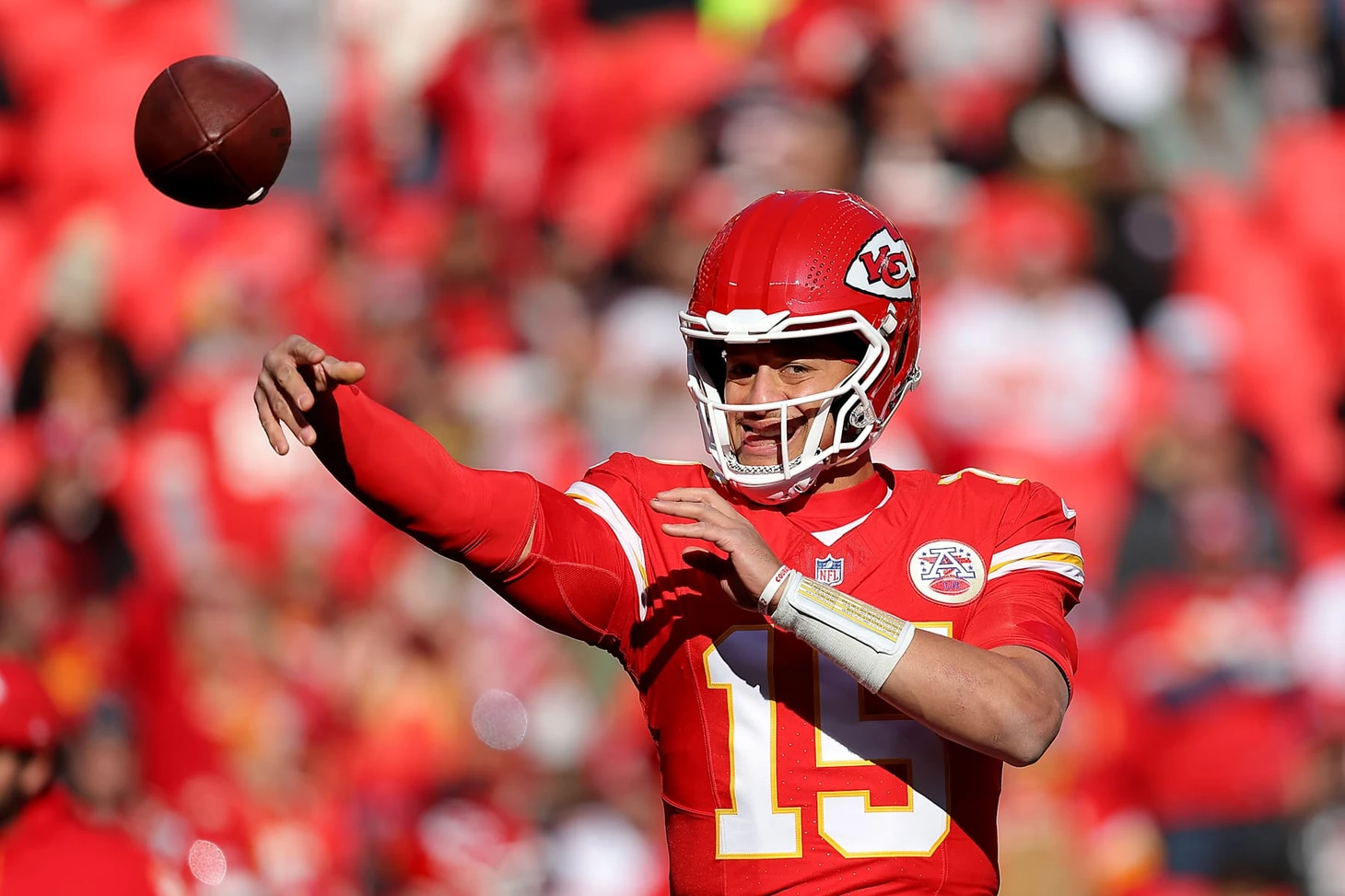 Patrick Mahomes, Chiefs Dubbed 'Inevitable' By NFL Fans After Close Win vs. Raiders
