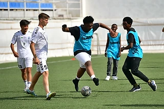Игроки актауского «Каспия» сыграли в футбол с участниками ЧМ по шахматам