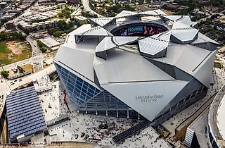 Как AI превращает Mercedes-Benz stadium в стадион будущего