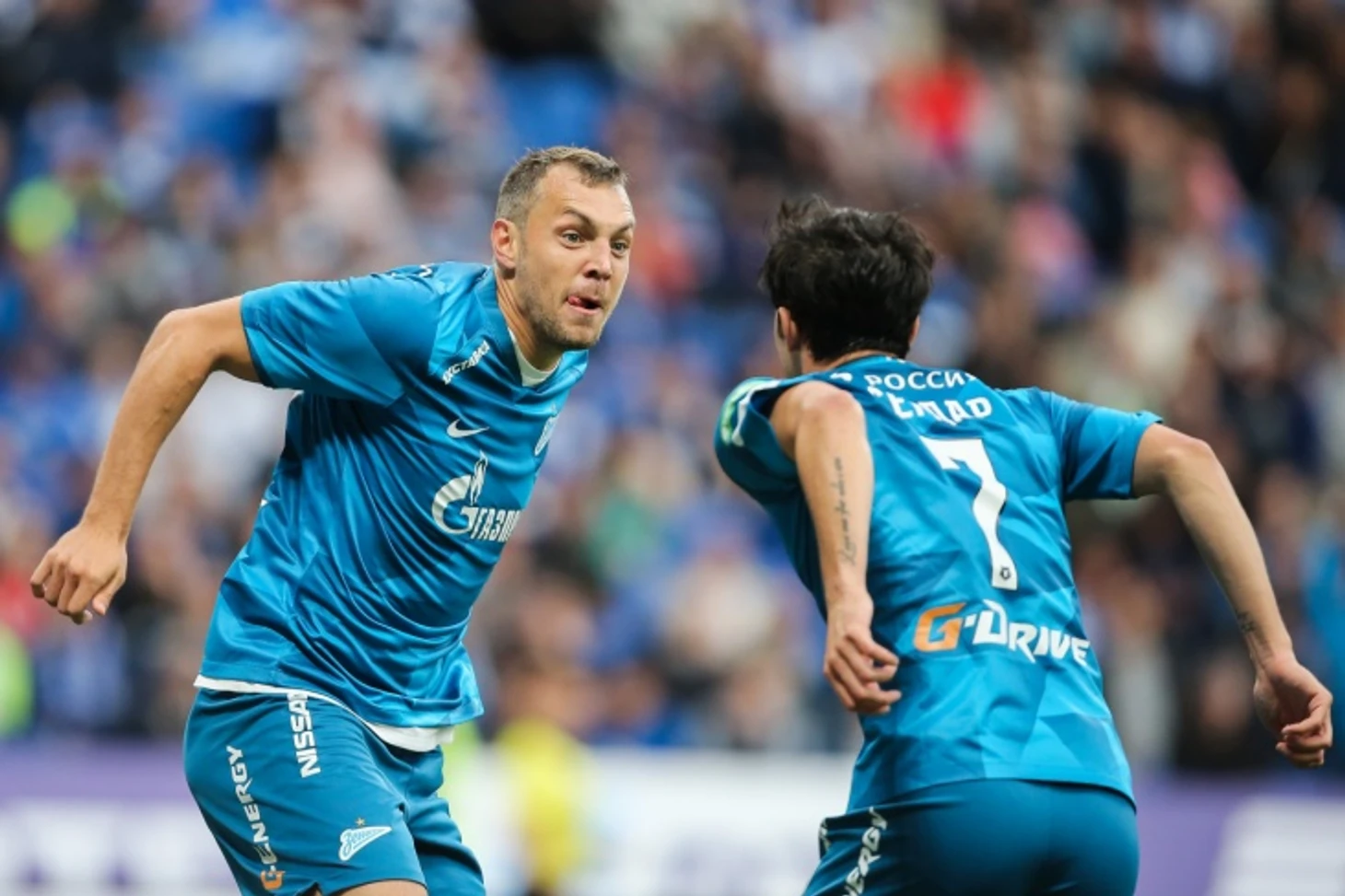 Азмун сказал: «Не знаю, какая там шумиха, а мне понравилось». Дзюба о видео из раздевалки – Чемпионат