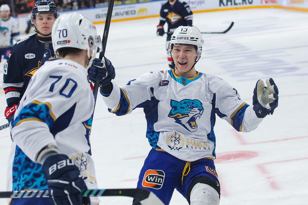 Динмухамед Кайыржан: «Мой путь в хоккей начался на катке в торговом центре». Большой разговор о хоккее в Казахстане