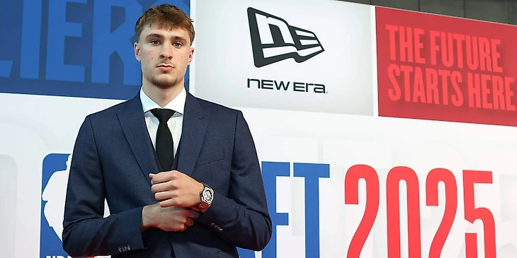 NEW YORK, NEW YORK – JUNE 25: Cooper Flagg poses on the red carpet prior to the 2025 NBA Draft – Round One at Barclays Center on June 25, 2025 in New York City. NOTE TO USER: User expressly acknowledges and agrees that, by downloading and/or using this photograph, user is consenting to the terms and conditions of the Getty Images License Agreement. . (Photo by Sarah Stier/Getty Images)
